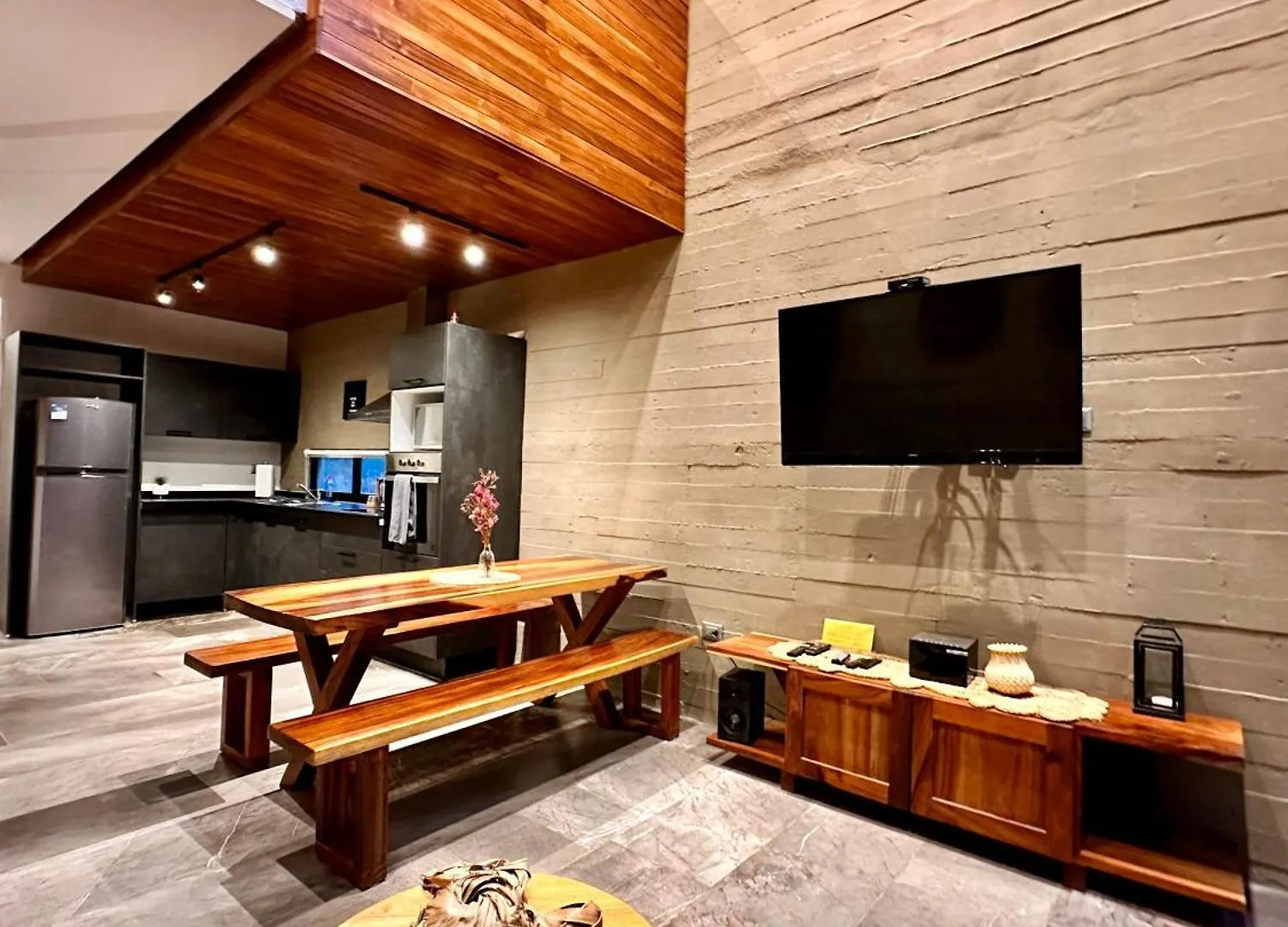Lujoso Penthouse Remodelado De Tres Pisos En Madara Tulum Apartment