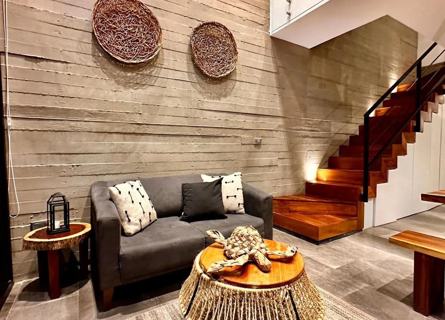 Lujoso Penthouse Remodelado De Tres Pisos En Madara Tulum Apartment