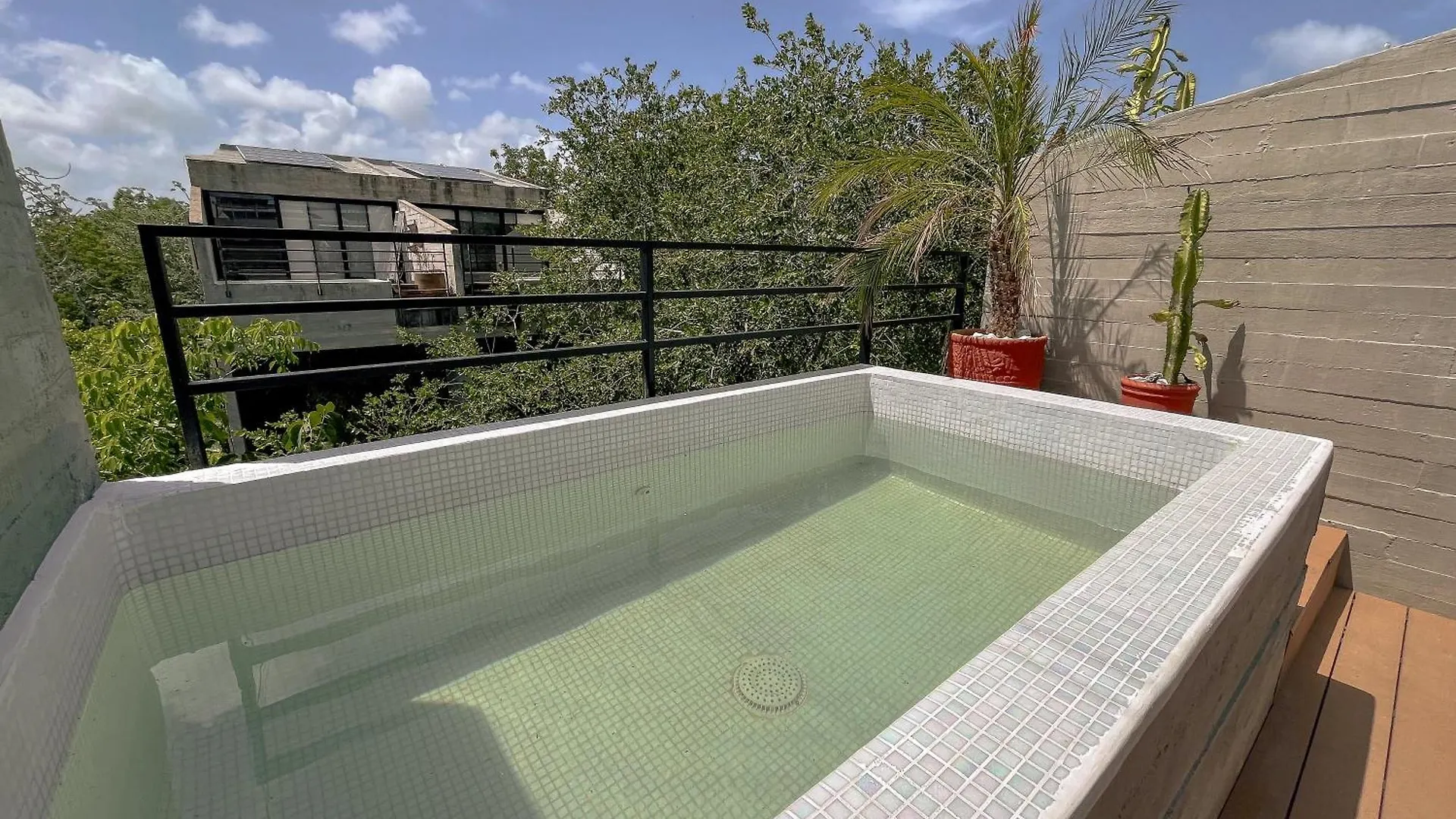 Apartmán Lujoso Penthouse Remodelado De Tres Pisos En Madara Tulum 0*,  Mexiko