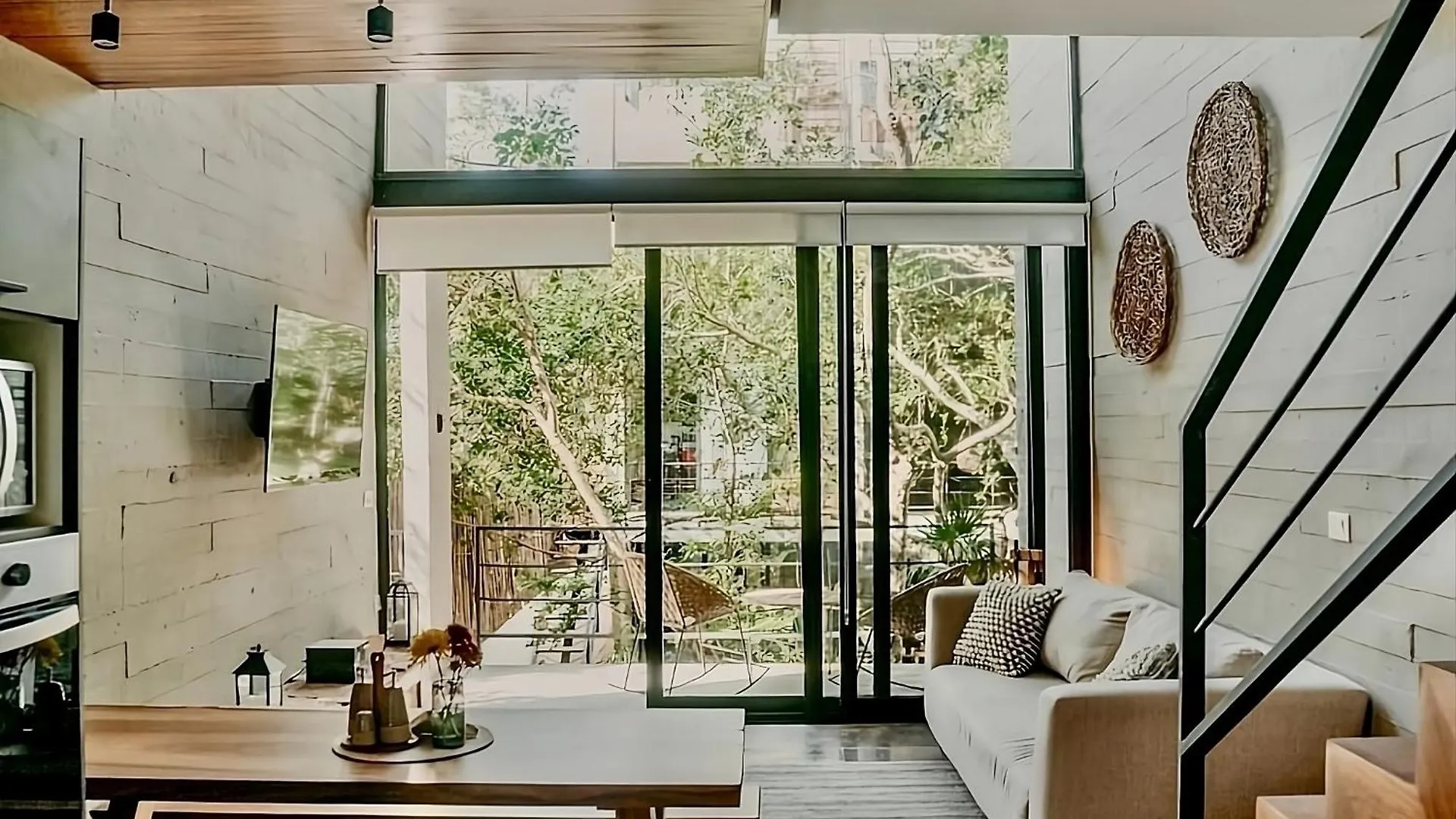 Lujoso Penthouse Remodelado De Tres Pisos En Madara Tulum location
