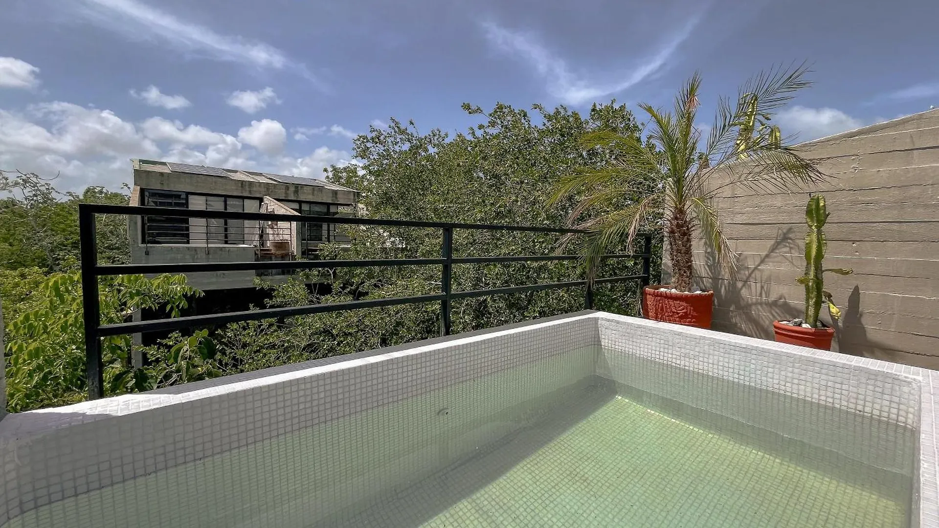 Lujoso Penthouse Remodelado De Tres Pisos En Madara Tulum Apartment